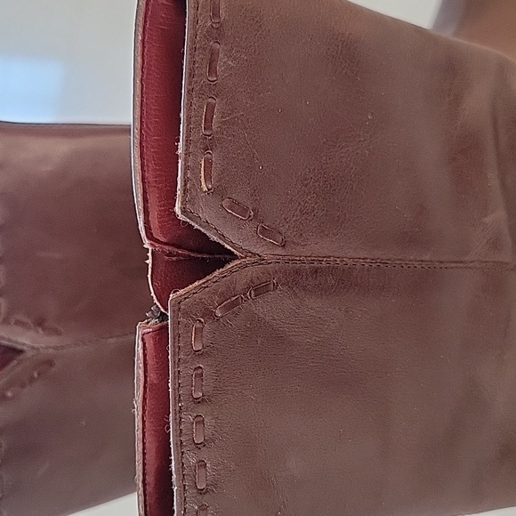 Brown boots - Picture 4 of 5